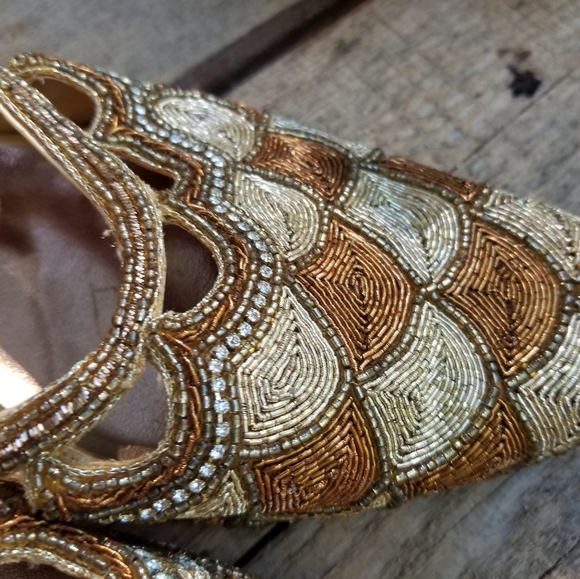 Size 9 BL Motion High Heels Shoes Gold Chrome Beads Embroidered Magic Slippers - Picture 6 of 15